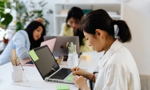 Đôi khi, những cơ hội tốt nhất lại đến từ những việc nhỏ mà chúng ta đang có.